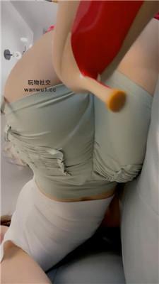 073058cl0scue2elflro2t.jpg