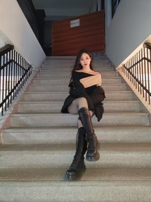 150426whqqj4jxca9btaab.jpg