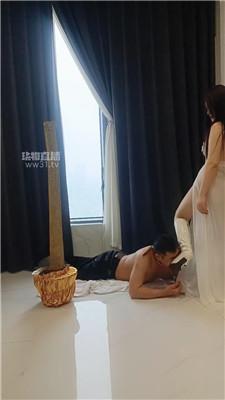 203752j39hdx8gx3ddx89e.jpg