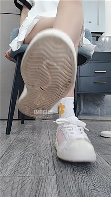205119u3iv433z5ze0ccc3.jpg