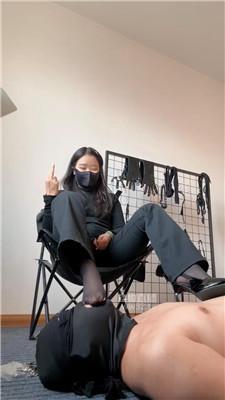 183200yb3yboc0amzscx0b.jpg