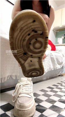 230747xq6wjkfwcv3cxvku.jpg